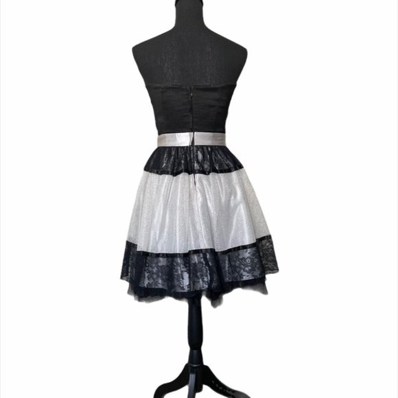 Jessica McClintock Strapless Formal Dress - Picture 2 of 9